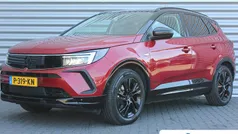 Rood Gebruikt 2021 Opel Grandland X Ultimate SUV | € 23.895 (Eerlijke prijs)