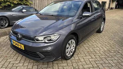 Grijs Occasion 2022 VW Polo Hatchback | € 16.450 (Eerlijke prijs)