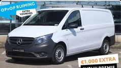 Wit Gebruikt 2023 Mercedes Vito MPV | € 27.945 (Goede deal)