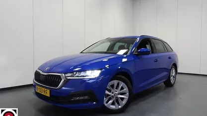 Occasion Skoda Octavia Business Line 2021 Blauw Stationwagen