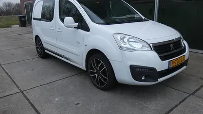 Occasion Peugeot Partner 99 PK (72 kW) 2018 Wit MPV