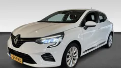 Gebruikt 2020 Renault Clio V Intens Hatchback | € 14.490 (Eerlijke prijs)