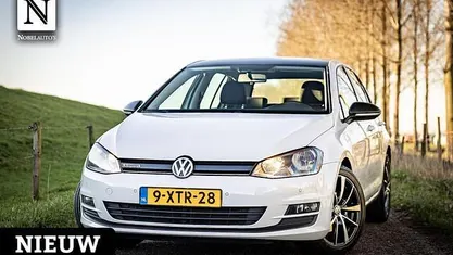 Wit Gebruikt 2014 VW Golf VII Trendline Hatchback | € 5.990 (Goede deal)