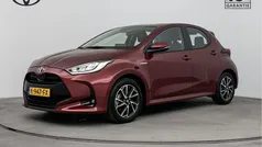 Gebruikt 2020 Toyota Yaris Hybrid Hatchback | € 20.745 (Eerlijke prijs)