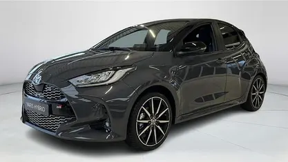 Nieuw Toyota Yaris Plus 131 PK (96 kW) 2026 Overige Hatchback