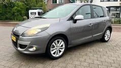 Grijs Gebruikt 2010 Renault Scénic III Dynamique MPV | € 4.499 (Eerlijke prijs)