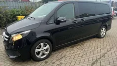 Zwart Gebruikt 2023 Mercedes V220 MPV | € 54.389 (Eerlijke prijs)