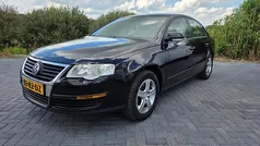 Zwart Gebruikt 2005 VW Passat Trendline Sedan | € 2.250 (Eerlijke prijs)