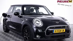 Gebruikt 2023 Mini Cooper Classic Hatchback | € 19.900 (Goede deal)