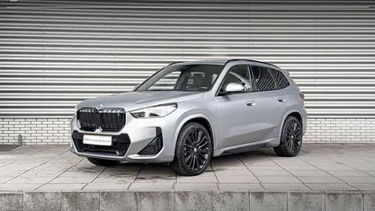 Bmw individual frozen pure grey metallic (c5a) (grijs metallic) Gebruikt 2023 BMW iX1 Performance SUV | € 41.900 (Eerlijke prijs)