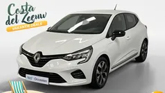 Blanc glacier 369 Gebruikt 2022 Renault Clio V Evolution Hatchback | € 15.435 (Eerlijke prijs)