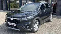 Zwart Gebruikt 2022 Suzuki SX4 Style SUV | € 27.500 (Eerlijke prijs)