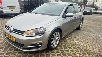 Occasion 2013 VW Golf VII Highline Hatchback | € 4.999 (Goede deal)