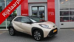 Bruin Nieuw 2025 Toyota Aygo Pulse Hatchback | € 23.590 (Eerlijke prijs)