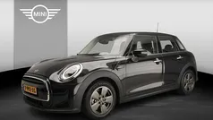 Zwart Gebruikt 2023 Mini Cooper Hatchback | € 25.900 (Eerlijke prijs)