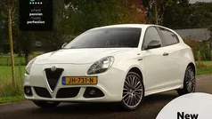 Gebruikt 2016 Alfa Romeo Giulietta Sprint Hatchback | € 12.770 (Eerlijke prijs)