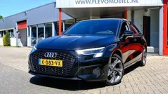 Zwart Gebruikt 2021 Audi A3 Business Sedan | € 23.750 (Eerlijke prijs)