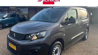 Gebruikt 2020 Peugeot Partner Premium MPV | € 11.750 (Super prijs)