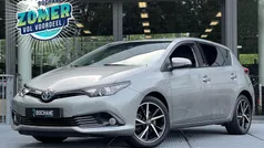 Grijs Gebruikt 2017 Toyota Auris Hybrid Edition Hatchback | € 14.285 (Eerlijke prijs)