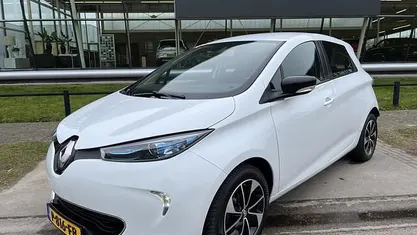 Wit Occasion 2017 Renault Zoe Intens Hatchback | € 6.750 (Eerlijke prijs)