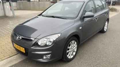 Occasion Hyundai i30 Dynamiq 127 PK (93 kW) 2010 Grijs Stationwagen