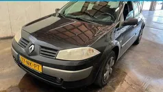 Zwart Gebruikt 2003 Renault Mégane II Hatchback | € 449 (Super prijs)