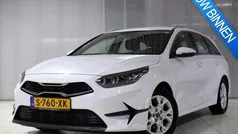 Deluxe white m Gebruikt 2023 Kia Ceed Sportswagon Stationwagen | € 25.900 (Eerlijke prijs)