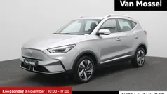 Grijs Gebruikt 2023 MG ZS Comfort Sedan | € 25.495 (Eerlijke prijs)