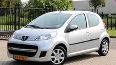 Grijs Gebruikt 2009 Peugeot 107 Hatchback | € 3.950 (Eerlijke prijs)