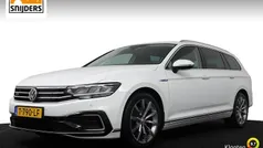 Wit Gebruikt 2019 VW Passat Business Stationwagen | € 20.950 (Eerlijke prijs)