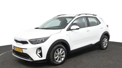 Gebruikt 2024 Kia Stonic SUV | € 23.445 (Eerlijke prijs)