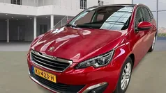 Rood Gebruikt 2016 Peugeot 308 Premium Stationwagen | € 6.350 (Super prijs)