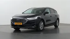 Zwart Gebruikt 2023 Ford Focus Titanium Stationwagen | € 25.330 (Eerlijke prijs)
