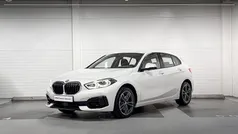 Wit Gebruikt 2023 BMW 118 Shadowline Hatchback | € 28.500 (Eerlijke prijs)