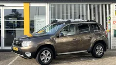 Bruin Gebruikt 2017 Dacia Duster Lauréate SUV | € 10.545 (Eerlijke prijs)