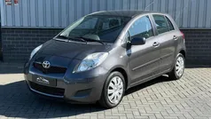 Grijs Gebruikt 2009 Toyota Yaris Hatchback | € 6.450 (Eerlijke prijs)