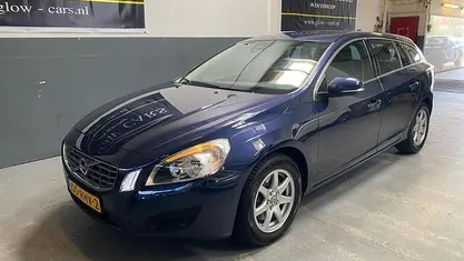 Occasion Volvo V60 Momentum 203 PK (149 kW) 2011 Blauw Stationwagen