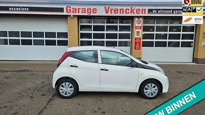 Wit Occasion 2020 Toyota Aygo Hatchback | € 9.250 (Goede deal)