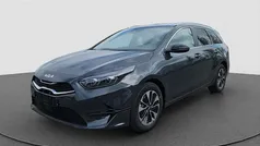 Wolf grey (licht grijs metallic) Nieuw 2025 Kia Ceed Sportswagon Stationwagen | € 32.690 (Goede deal)