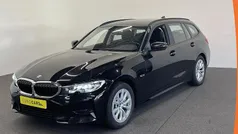 Gebruikt 2022 BMW 330e Sport Line Stationwagen | € 26.890 (Super prijs)