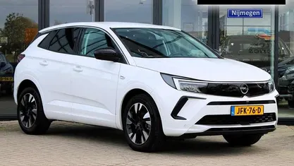 Occasion 2023 Opel Grandland X Business Elegance SUV | € 25.895 (Eerlijke prijs)