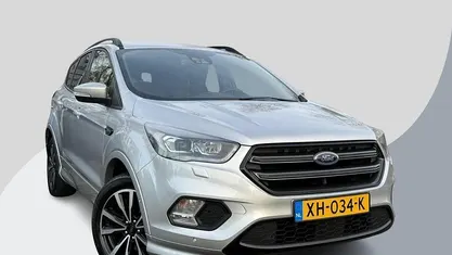 Grijs Gebruikt 2019 Ford Kuga ST-Line SUV | € 19.740 (Eerlijke prijs)
