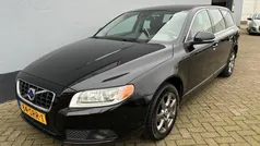 Zwart, metallic lak Gebruikt 2011 Volvo V70 Stationwagen | € 9.250 (Eerlijke prijs)