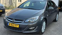 Gebruikt 2013 Opel Astra Cosmo Sedan | € 5.950 (Eerlijke prijs)