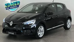 Zwart Gebruikt 2020 Renault Clio V Zen Hatchback | € 15.495 (Eerlijke prijs)