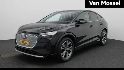Zwart Occasion 2021 Audi Q4 e-tron SUV | € 29.900 (Eerlijke prijs)