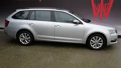 Grijs Gebruikt 2020 Skoda Octavia Business Line Stationwagen | € 14.990 (Super prijs)