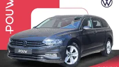 Grijs Gebruikt 2023 VW Passat Business Stationwagen | € 29.950 (Eerlijke prijs)