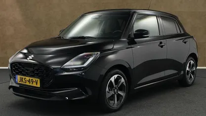 Gebruikt 2025 Suzuki Swift Style Hatchback | € 22.645 (Eerlijke prijs)