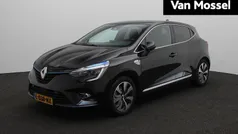 Gebruikt 2021 Renault Clio V Hatchback | € 16.940 (Eerlijke prijs)